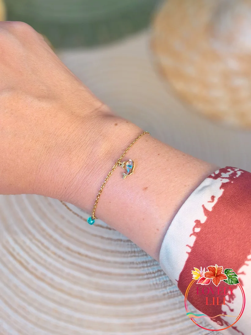 bracelet baleine doré porté