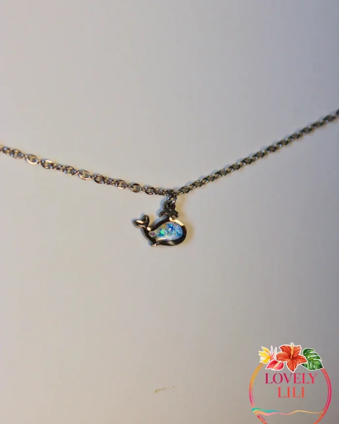 Pendentif baleine en résine bleue de la chaîne de cheville, atelier Lovely Lili