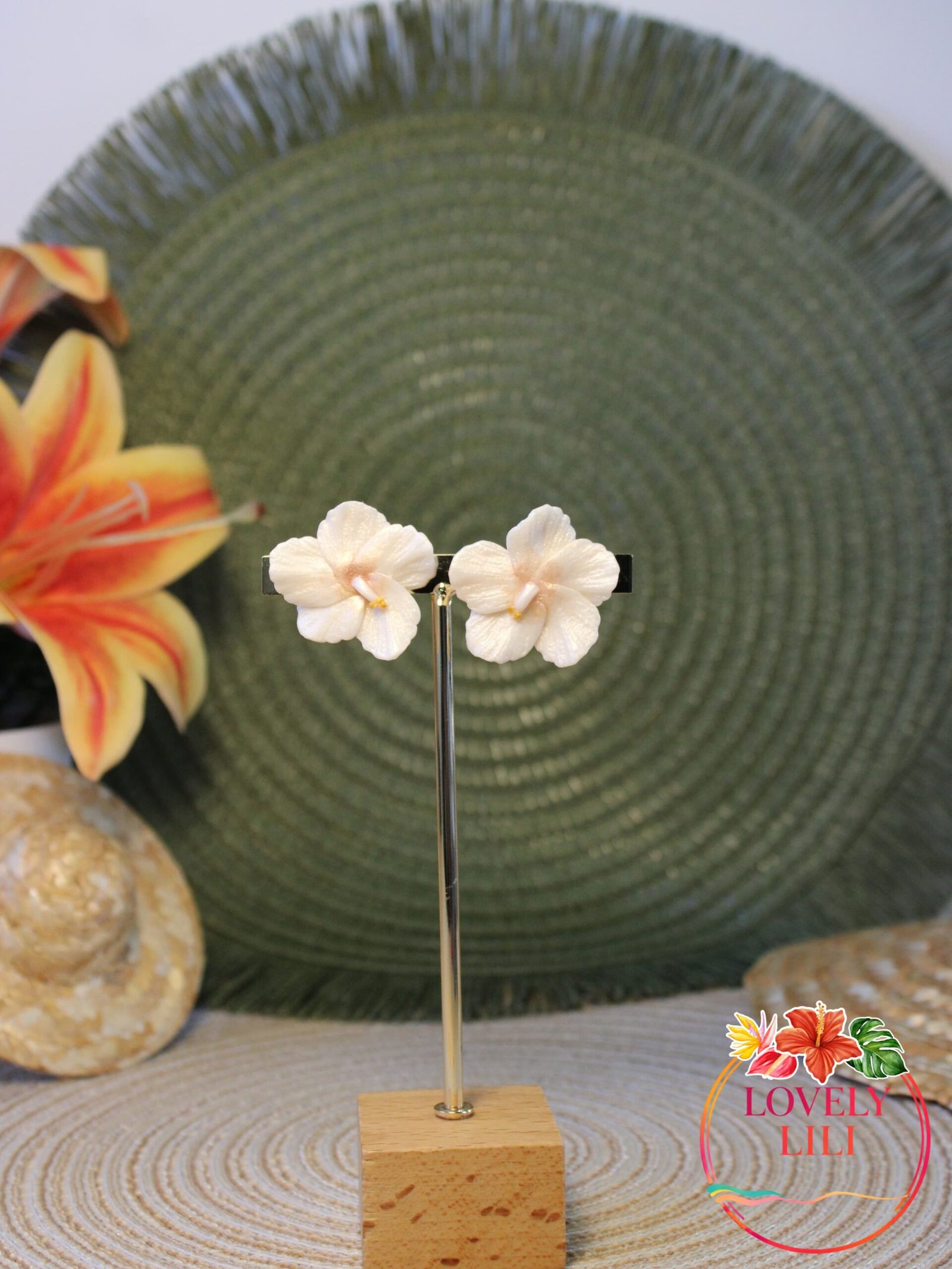 petite hibiscus centre gold rose puce