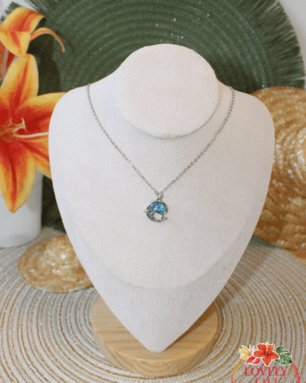 Collier chant de la baleine résine bleue acier inoxydable argenté