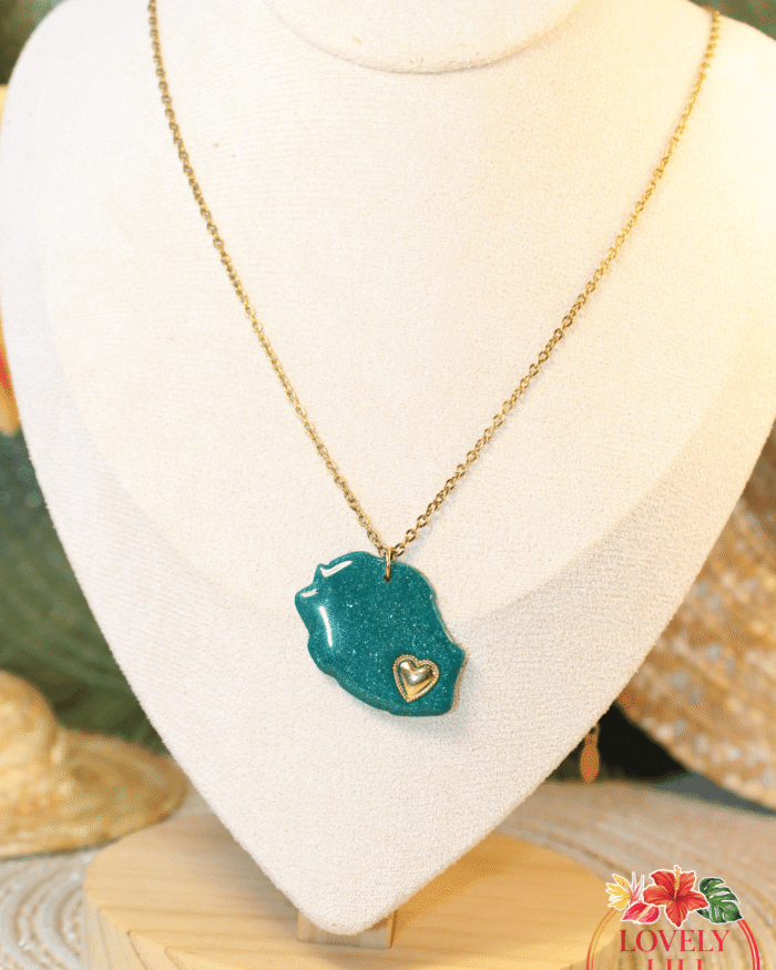Collier Lovely Péi coeur zoom