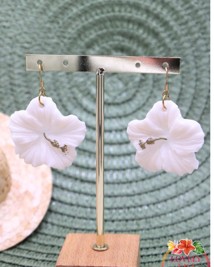 Boucles doreilles Lovely Péi Hibiscus blanc pailleté zoom