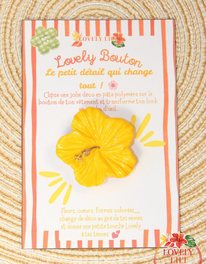 Lovely Bouton hibiscus jaune