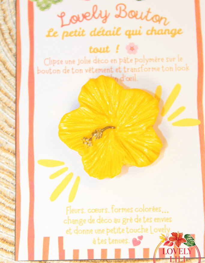 Lovely Bouton hibiscus jaune détails